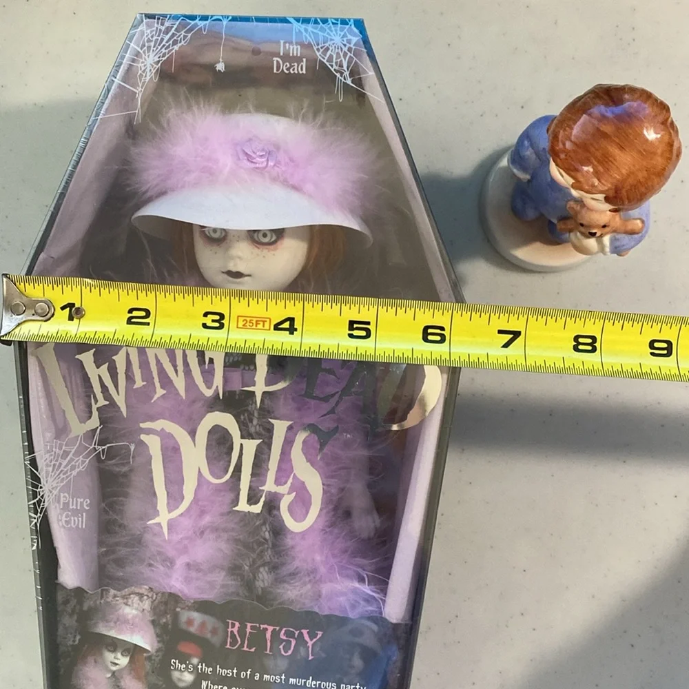 Living Dead Dolls Series 23 Betsy